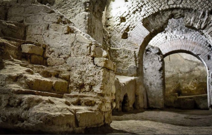 Naples Underground tickets